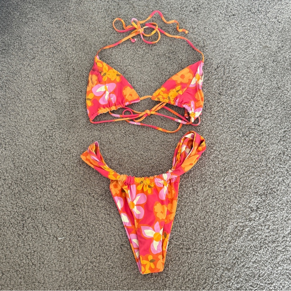 Stone Fox Swim Orange Floral Lei Swim Set